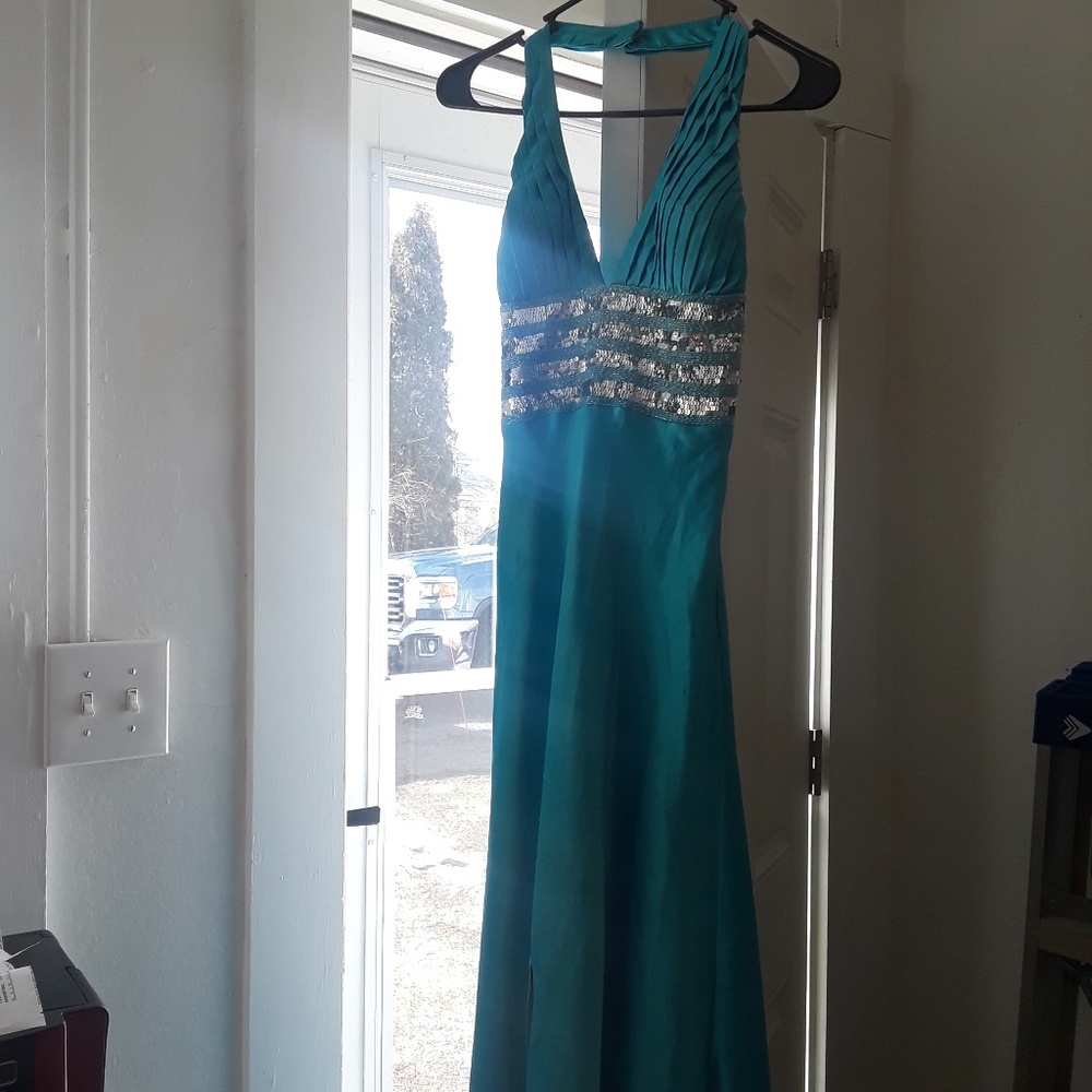 Faviana Couture Blue Sequin Prom Dress
